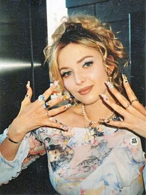 Meg Mills OnlyFans Leaked Free Thumbnail Picture - #Nn2HaFy2c1