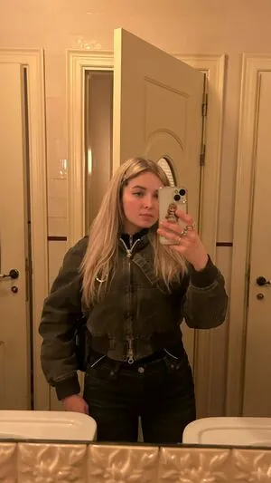 Meg Mills OnlyFans Leaked Free Thumbnail Picture - #ggmexGdbj5