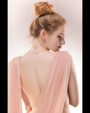 Meg Modelling OnlyFans Leaked Free Thumbnail Picture - #xSoMrixrkt