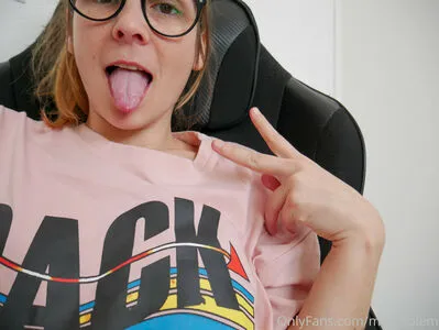 Meg Solem OnlyFans Leaked Free Thumbnail Picture - #MIG2y330L4