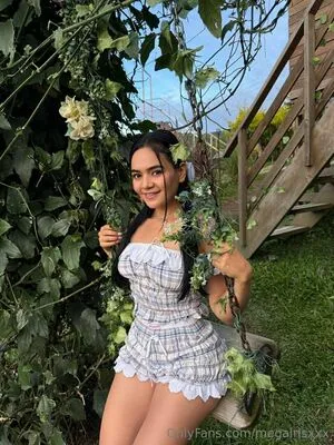 Megairisxxx OnlyFans Leaked Free Thumbnail Picture - #6Stm6aDJBn