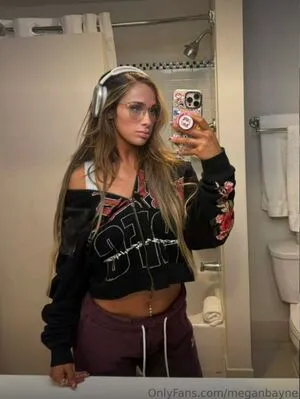 Megan Bayne OnlyFans Leaked Free Thumbnail Picture - #M1UYi027nZ