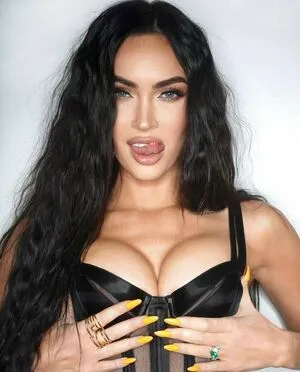 Megan Fox OnlyFans Leaked Free Thumbnail Picture - #9LFJaAj5dM