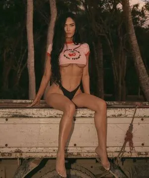Megan Fox OnlyFans Leaked Free Thumbnail Picture - #IwIBZHiLZg