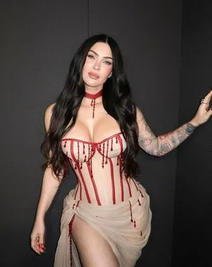 Megan Fox OnlyFans Leaked Free Thumbnail Picture - #MOCUxEDsk5