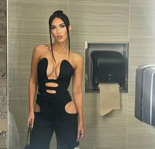 Megan Fox OnlyFans Leaked Free Thumbnail Picture - #Xcv5sBPpFr