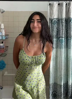 Megan Larian OnlyFans Leaked Free Thumbnail Picture - #4FZSJu5llI