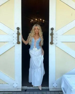 Megan Moroney OnlyFans Leaked Free Thumbnail Picture - #1AlAMgMFSH