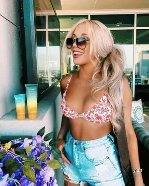 Megan Moroney OnlyFans Leaked Free Thumbnail Picture - #6r5mKmfN3E