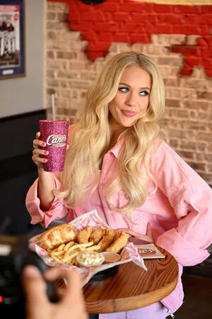 Megan Moroney OnlyFans Leaked Free Thumbnail Picture - #cmvc5IiNYL