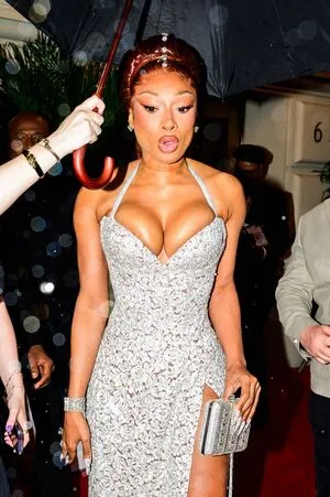 Megan Thee Stallion OnlyFans Leaked Free Thumbnail Picture - #2V0ALr8D6q