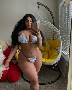 Megan Velez OnlyFans Leaked Free Thumbnail Picture - #2hnle94LXL