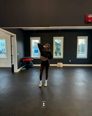 Meghan Lane Thumbnail Picture