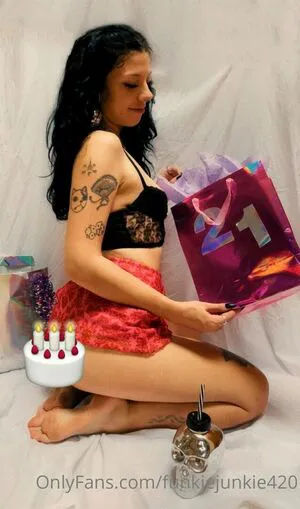 Megreillly OnlyFans Leaked Free Thumbnail Picture - #YO3elH1Ned