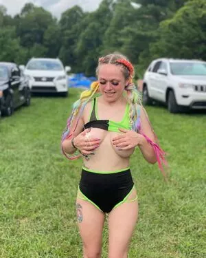 Megsnotdead OnlyFans Leaked Free Thumbnail Picture - #0GspiPy91A