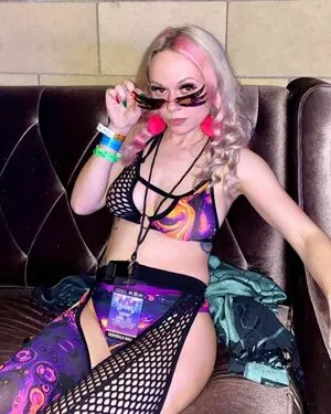 Megsnotdead OnlyFans Leaked Free Thumbnail Picture - #ob4Lsry4f8