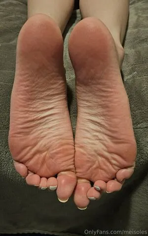 Meisoles OnlyFans Leaked Free Thumbnail Picture - #MFKQfBCJon