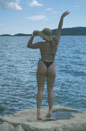 Melaania Bv OnlyFans Leaked Free Thumbnail Picture - #8Zi4HgUA4e