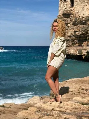 Melania OnlyFans Leaked Free Thumbnail Picture - #UbbwkMLIj1