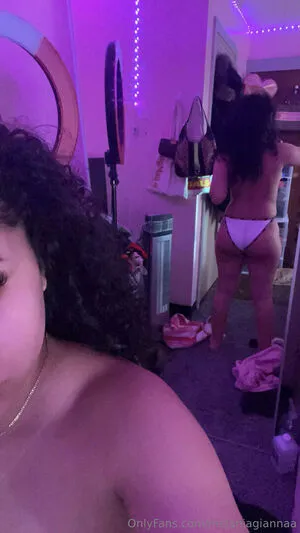 Melaniagiannaa OnlyFans Leaked Free Thumbnail Picture - #5ABFBXOS2p