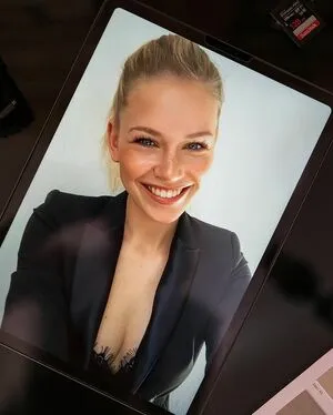 Melanie Kroll OnlyFans Leaked Free Thumbnail Picture - #AtDPSovfTJ