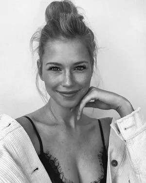 Melanie Kroll OnlyFans Leaked Free Thumbnail Picture - #UwWAdW6tQY