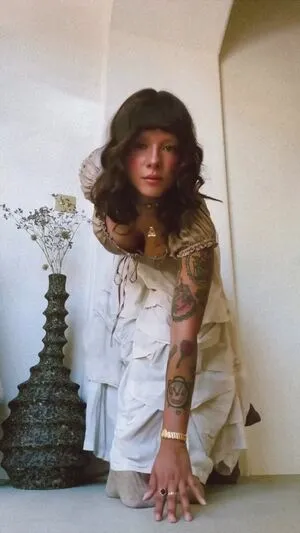 Melanie Martinez OnlyFans Leaked Free Thumbnail Picture - #tW3LKEHIUU