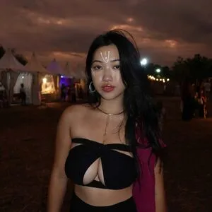 Melanie Wee OnlyFans Leaked Free Thumbnail Picture - #2LuzsxoggO