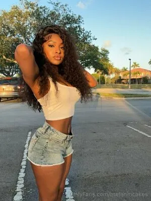 Melanincakes OnlyFans Leaked Free Thumbnail Picture - #A8ismhPzim