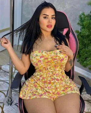 Melek Azad OnlyFans Leaked Free Thumbnail Picture - #aXm8bqQfZg