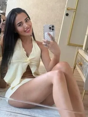 Melekazad OnlyFans Leaked Free Thumbnail Picture - #AzwWGlEkUO