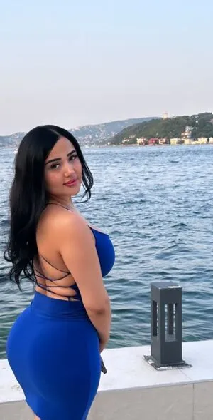 Melekazad OnlyFans Leaked Free Thumbnail Picture - #PcVOxbMsVv
