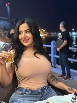 Melekazad OnlyFans Leaked Free Thumbnail Picture - #ScbpUE9SMi