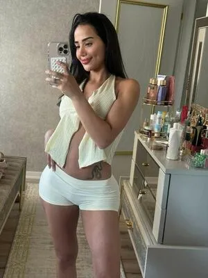 Melekazad OnlyFans Leaked Free Thumbnail Picture - #insV31cldQ