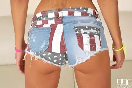 Melena Maria Rya OnlyFans Leaked Free Thumbnail Picture - #VbGXOHKLV7