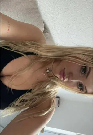 Meli 17 OnlyFans Leaked Free Thumbnail Picture - #Er4bXJco3x