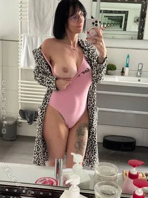 Melia84 OnlyFans Leaked Free Thumbnail Picture - #WwoaeMtdED