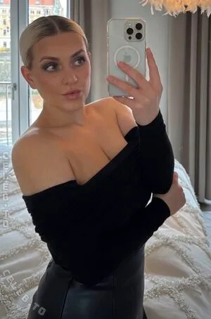 Meliamau OnlyFans Leaked Free Thumbnail Picture - #q6GR6tulc5