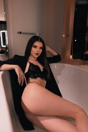 Melina Celine OnlyFans Leaked Free Thumbnail Picture - #3I8ZbyY87v