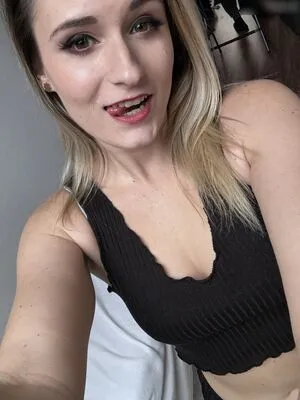 Melina May OnlyFans Leaked Free Thumbnail Picture - #8Tc82LZwNX