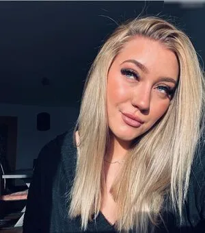 Melinaxx OnlyFans Leaked Free Thumbnail Picture - #lEKuRK38Mm