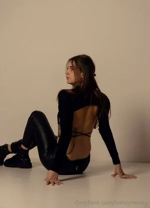 Melissa Official OnlyFans Leaked Free Thumbnail Picture - #BaPxKHhqiz