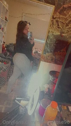 Melissarose96 OnlyFans Leaked Free Thumbnail Picture - #lg4INd7EX9