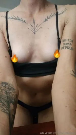 Melmolove OnlyFans Leaked Free Thumbnail Picture - #5iuJz7FMN2