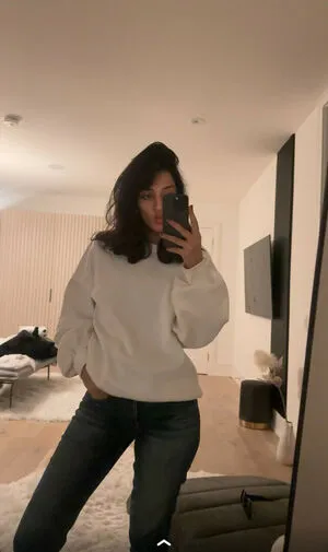 Melody Oz OnlyFans Leaked Free Thumbnail Picture - #avDkFVIVVy