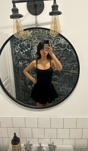 Melodymelowo OnlyFans Leaked Free Thumbnail Picture - #dlHUeN514x