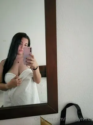 Melodytvfree OnlyFans Leaked Free Thumbnail Picture - #0uVZyaFbOp