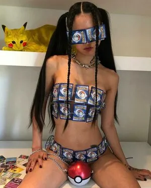 Melovemealot OnlyFans Leaked Free Thumbnail Picture - #ZFCrEmADoF