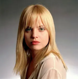 Mena Suvari OnlyFans Leaked Free Thumbnail Picture - #PRcOvAkall