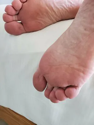 Menfeetlover OnlyFans Leaked Free Thumbnail Picture - #DDMkPCLeGI